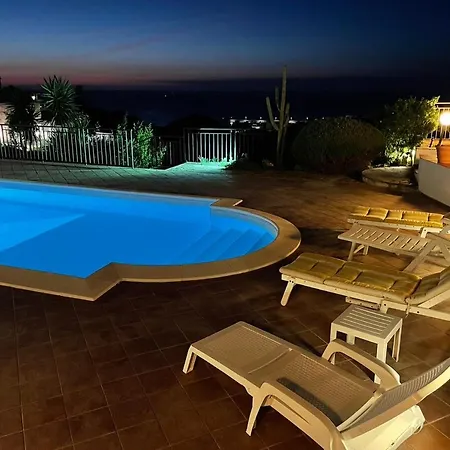 Pool & Panoramic - 9 Mins Center Villa