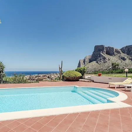 Pool & Panoramic - 9 Mins Center *